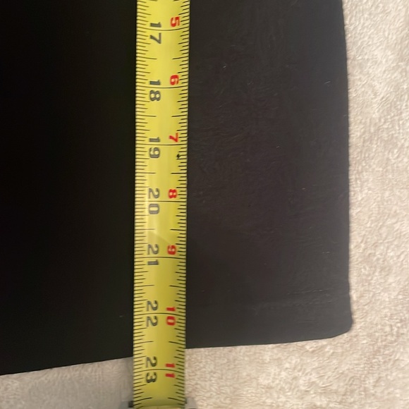 Lennie LNY (Lennie New York) two piece sweater and matching skirt - Picture 5 of 9